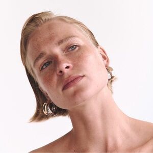 NWT. Zara Golden/Metal Double Hoops Earrings.